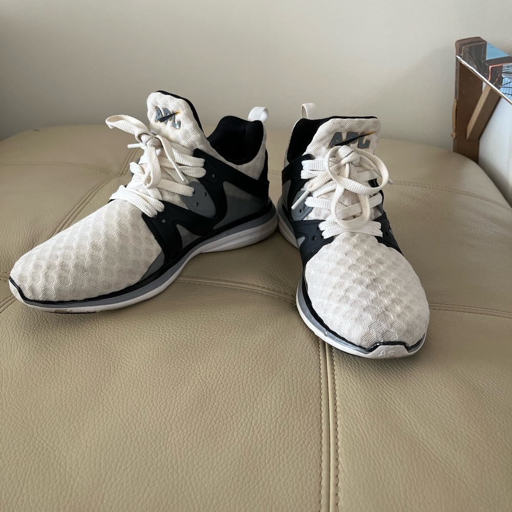 APL Ascend sneaker